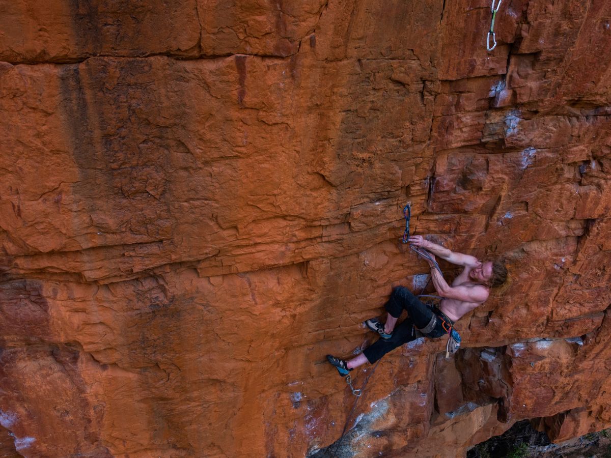 Boven - FAF Chapter 2