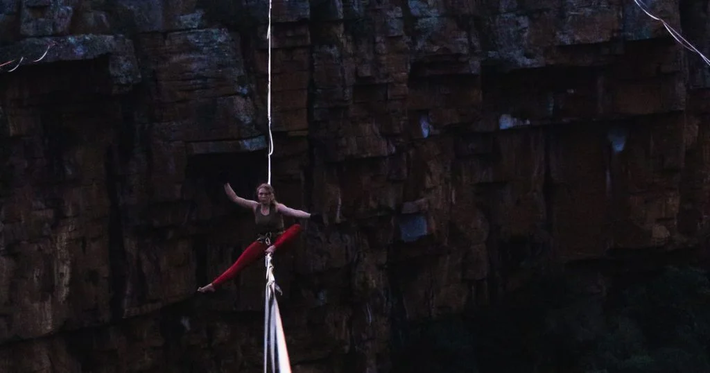 Highlining at the Mayhem Mountain Festival 2023